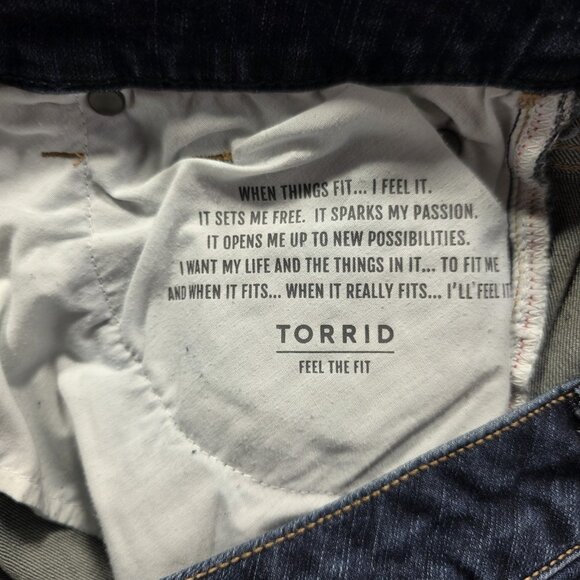 Torrid Crop Boyfriend Jeans Womens 12 Blue Vintage Stretch Raw Hem Distressed - Picture 6 of 10